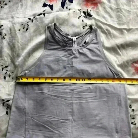 Athleta ‎ Racerback Tank Silver/Grey Women’s Small - Picture 3 of 9